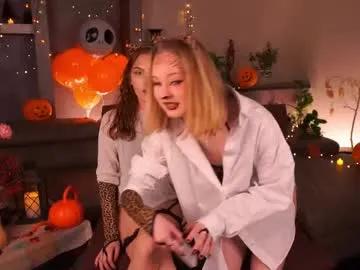 Freechat suannedoriean on Chaturbate