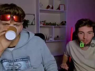 Freechat travis_wolf_ on Chaturbate