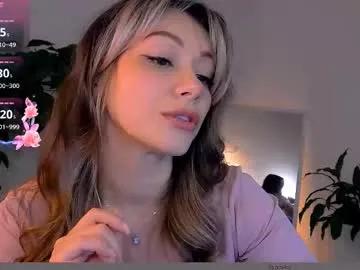 worldsbaby — dance and play with my skirt #milf #heels #nonude #shy #natural [0 tokens remaining]