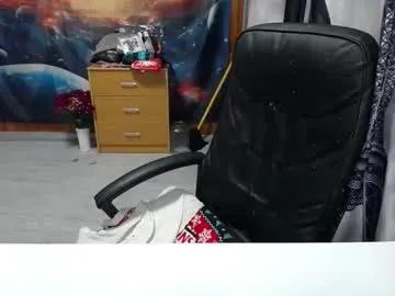 Freechat xxxnewlywedsxxx on Chaturbate