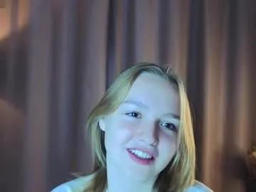 Freechat yangsperanza on Chaturbate