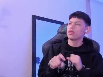 Freechat zeus_blaze on Chaturbate