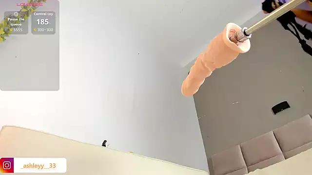 Freechat _Kendall_19 on StripChat