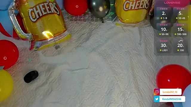 Freechat _Kendall_19 on StripChat