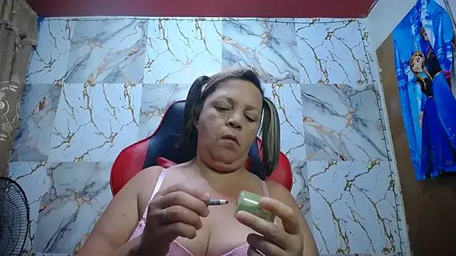 StripChat alina_maturehot is Freechat alina_maturehot — fucking with a dildo and squir