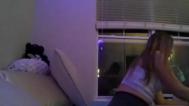 Freechat AllesandraLove on StripChat