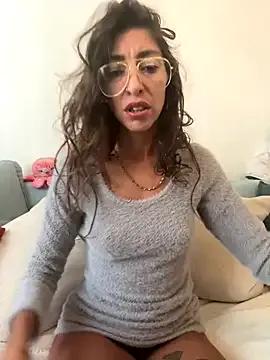 Amani_thewolf on StripChat 