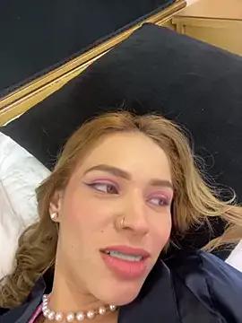 Freechat ambarsorachi on StripChat