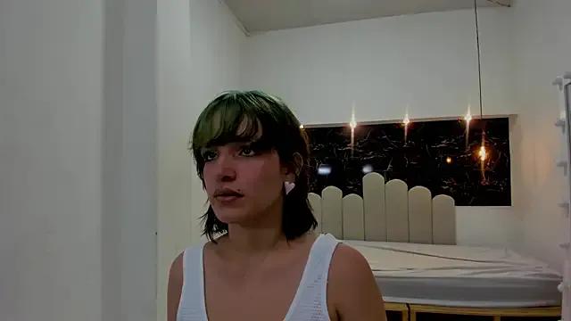 Freechat Annyrosee on StripChat