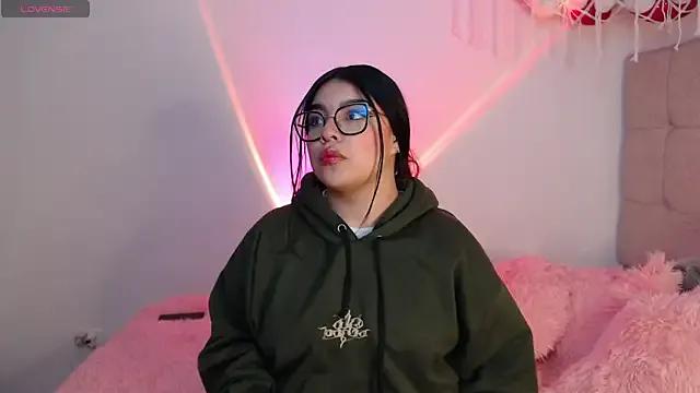 StripChat Ayleen_Honey is Freechat Ayleen_Honey — show blowjobs