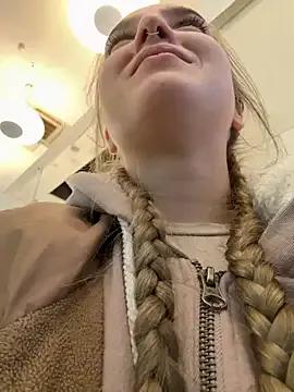 StripChat bambi_lu is Freechat bambi_lu — are u ready for BIG surprrise???