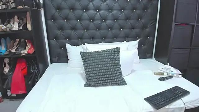 Freechat BbwSQUIRTERxx on StripChat