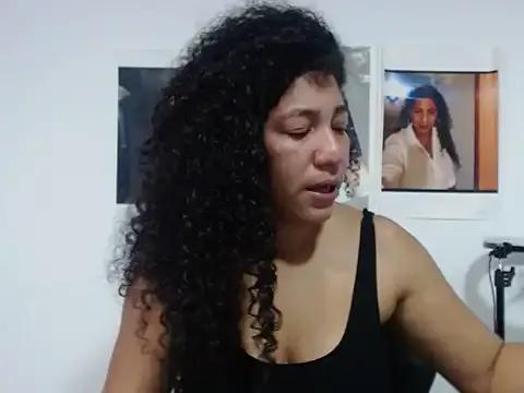 Freechat bellacrespalatina on StripChat