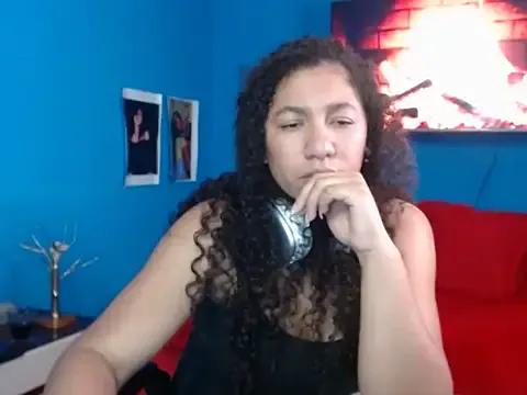 Freechat bellacrespalatina on StripChat