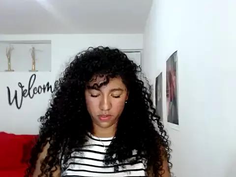 Freechat bellacrespalatina on StripChat