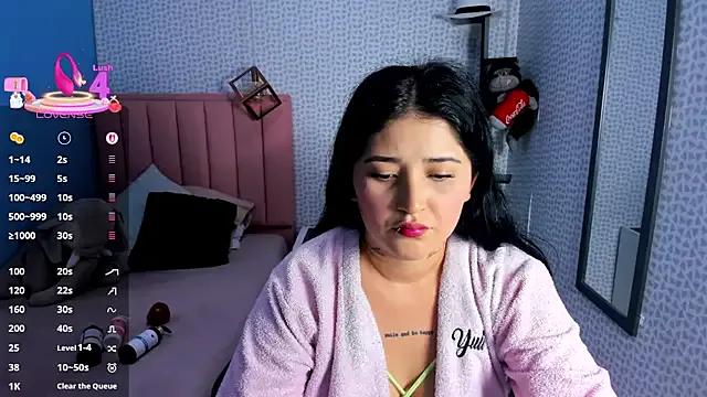 Freechat BIANCAROY1 on StripChat