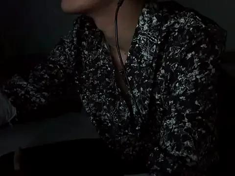 Freechat boyhigh1997 on StripChat