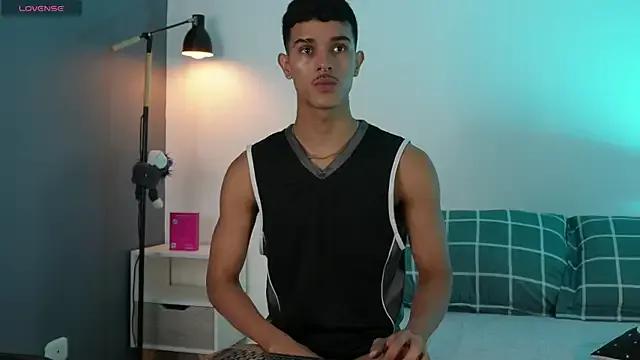 Freechat Busterspinter on StripChat