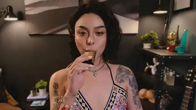 Freechat callmeLUNA on StripChat