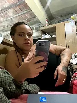 Freechat Chloe_Leaozinho on StripChat