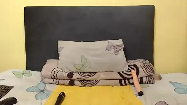 Freechat ChubbyBitch26 on StripChat