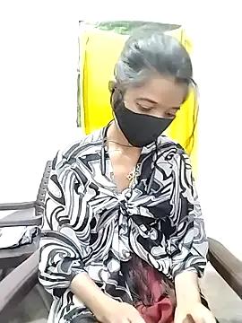 Freechat Cute-Naavya on StripChat