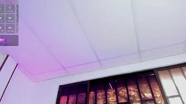 Freechat cutie_sarax1 on StripChat