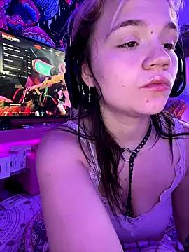 Freechat Cutiepiespanks on StripChat