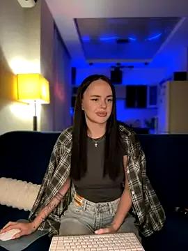 Freechat DinaTasty on StripChat