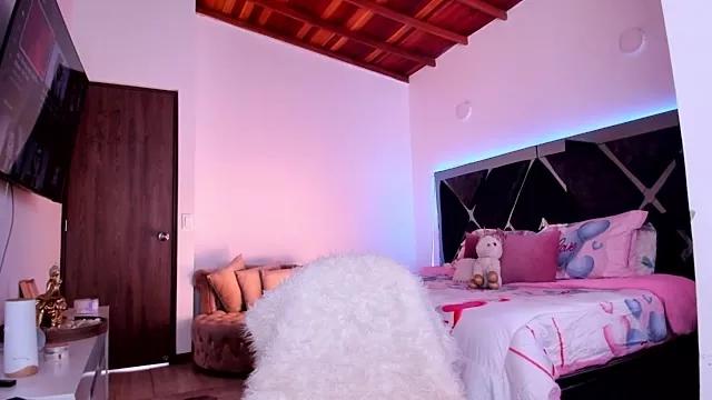 Freechat divavirtual11 on StripChat