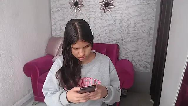 Freechat Evagirl69 on StripChat