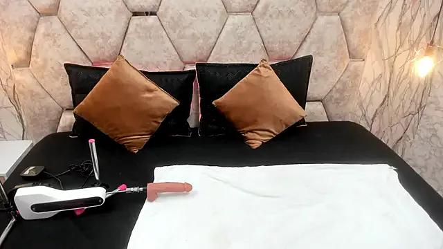 Freechat EXOTIC_EBONY_ on StripChat