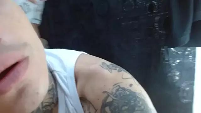 Freechat exotic_hot_couple on StripChat