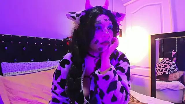 Freechat hey_noraly on StripChat