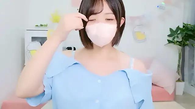 Group Hinata_Sun on StripChat