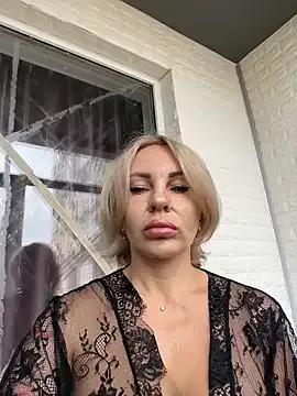 Hotnessi on StripChat