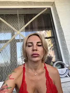 Hotnessi on StripChat