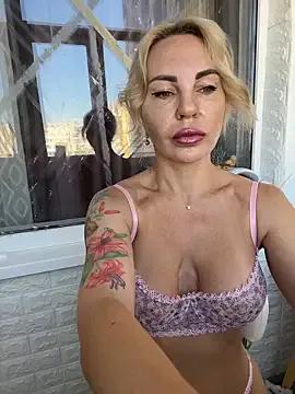 Hotnessi on StripChat