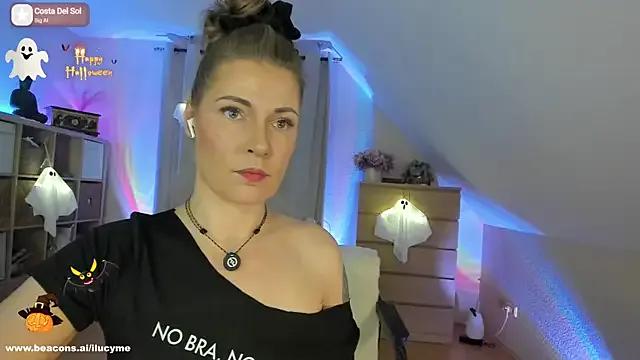 Freechat ilucyme on StripChat