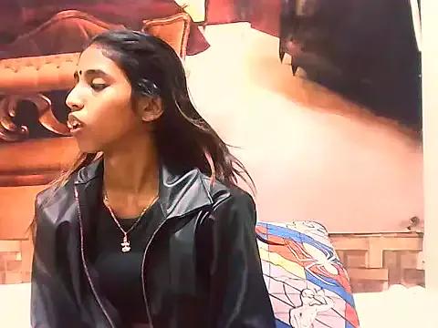 Freechat IndianSexySlender on StripChat