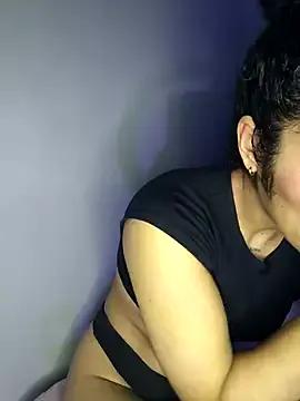 Freechat jaderossxx on StripChat