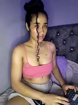 Freechat jaderossxx on StripChat