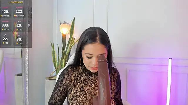 Freechat Jazmiinee on StripChat