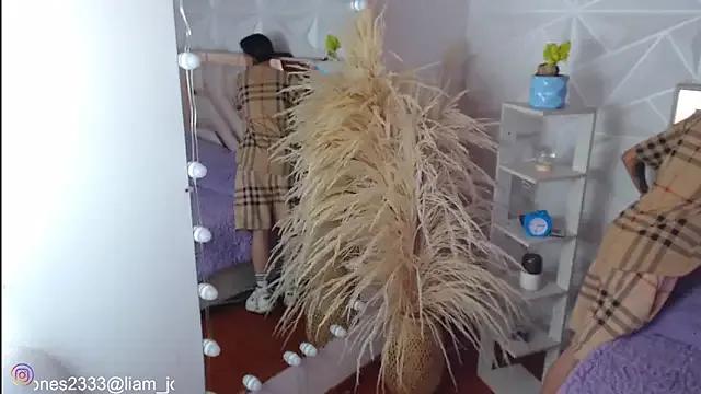 Freechat Jonesliam23 on StripChat