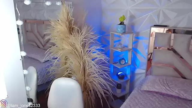 Freechat Jonesliam23 on StripChat