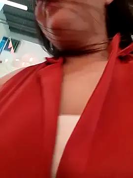 Freechat Julieth_hot-69 on StripChat