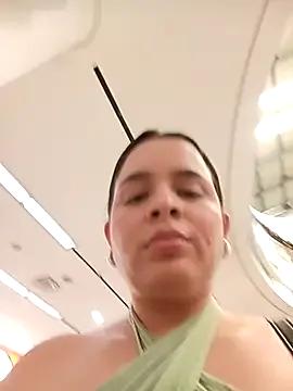 Freechat Julieth_hot-69 on StripChat