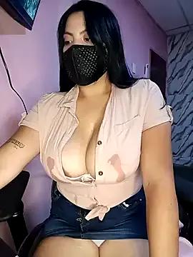 StripChat kanyat_ is Freechat kanyat_ — make me come in your mouth #breast milk