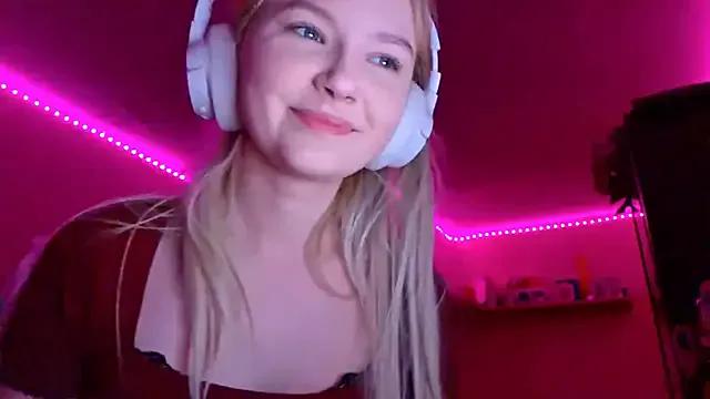 StripChat KarinRobertson is Freechat KarinRobertson — tongue play