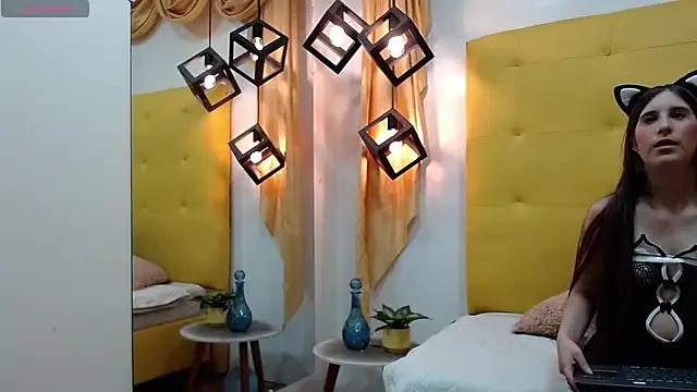 Freechat karlarousex on StripChat